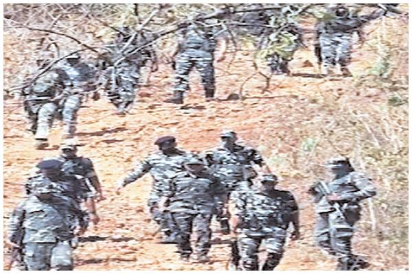 एक करोड़ के इनामी सहित 10 नक्सली ढेर