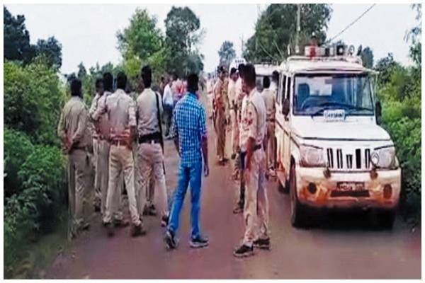 वन भूमि पर कब्जे को लेकर भिड़े 300 लोग, मिलाला आर माल समाज के सच में एक कामात, कई घायल