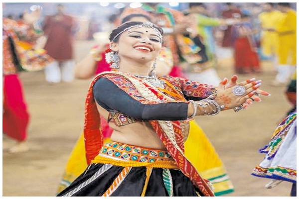 गरबा पंडालों में बिना पहचान पत्र एंट्री पर लगा बैन