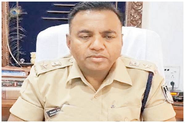 पत्रकारों को “थैंक यू” कहने एसपी निश्चल झारिया ने आयोजित की चाय पर चर्चा