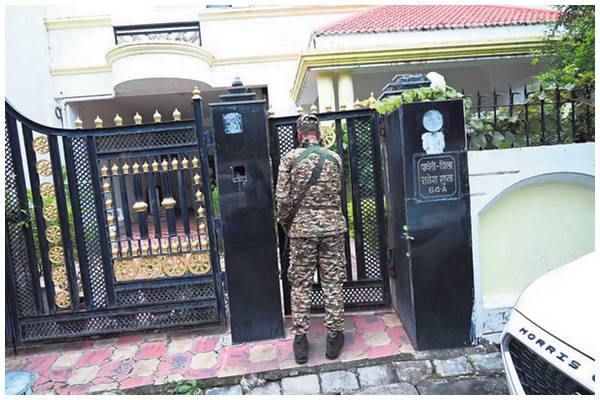 आयकर विभाग ने साइंस हाउस ग्रुप के कई ठिकानों पर की छापेमारी
