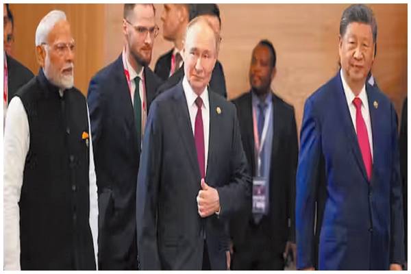 मोदी मैजिक से परास्त हुआ ट्रंप कार्ड