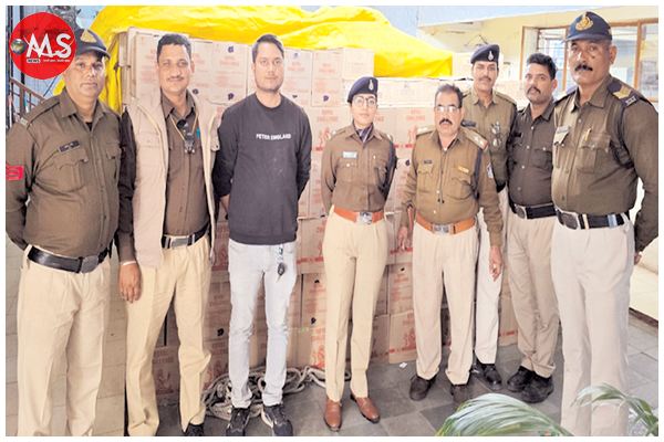 भोपाल से गुजरात भेजा जा रहा 1 करोड़ 20 लाख की शराब से भरा ट्रक पकड़ाया