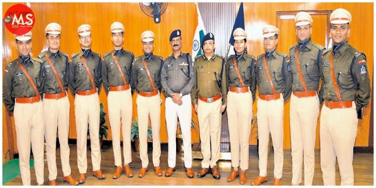 पुलिस वर्दी कर्तव्य, समर्पण, साहस और सेवा का प्रतीक: डीजीपी मकवाणा