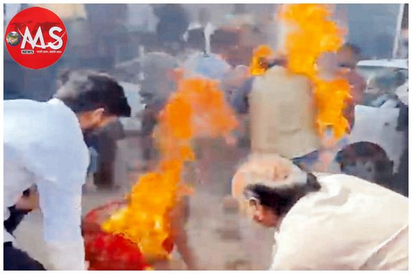 अतिक्रमण की कार्यवाई के दौरान बिगड़े हालात