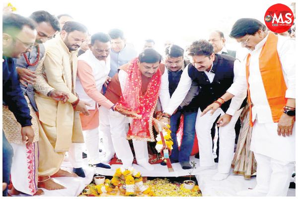 मप्र में स्वास्थ्य सुविधाओं में हो रही है लगातार वृद्धि : डॉ.यादव