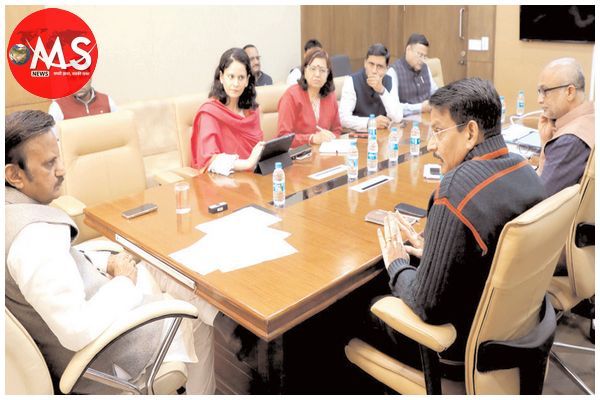 स्वास्थ्य सेवाओं के सुदृढ़ीकरण, योजनाओं का करे प्रभावी, पारदर्शी एवं समयबद्ध क्रियान्वयन: शुक्ल