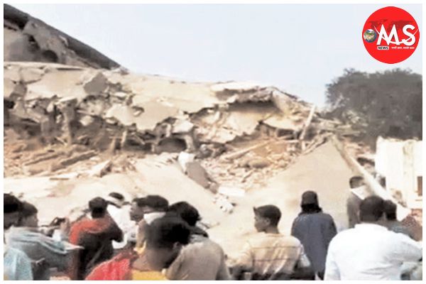 कोल्ड स्टोरेज की इमारत का हिस्सा ढहा, 9 की मौत अमोनिया गैस लीक से 1 किमी तक फैला असर
