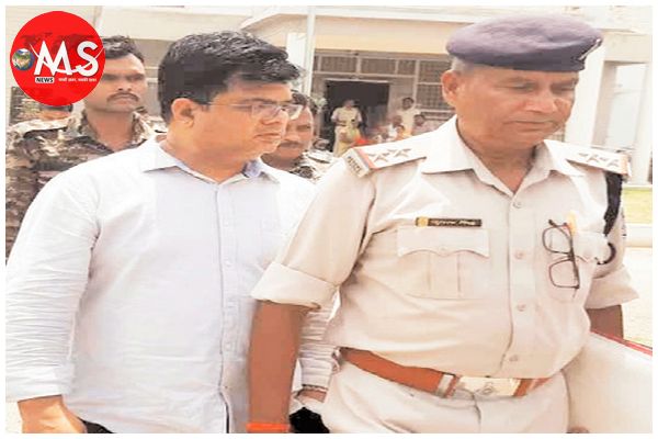 दुष्कर्म का आरोपी डिप्टी कलेक्टर गिरफ्तार